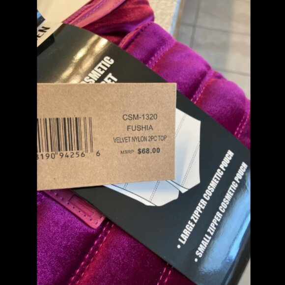 ❤️3/$12 NWT Steve Madden Two-Piece Cosmetic Travel Gift Set - Picture 4 of 4